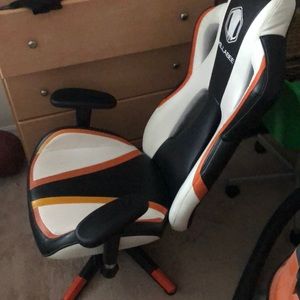 Killabee gaming chair